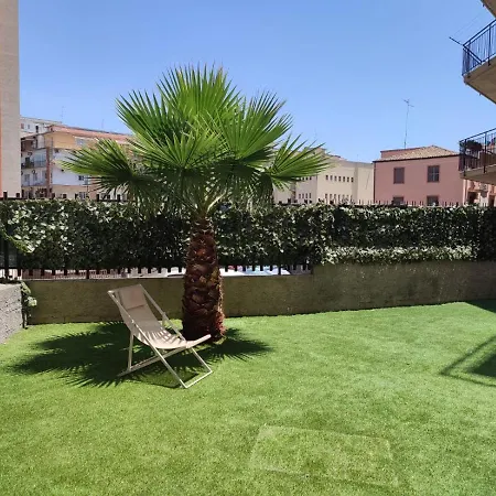Incantevole Con Parcheggio E Giardino
