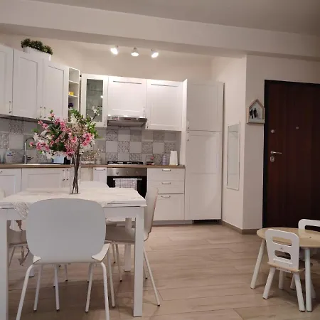 Incantevole Con Parcheggio E Giardino